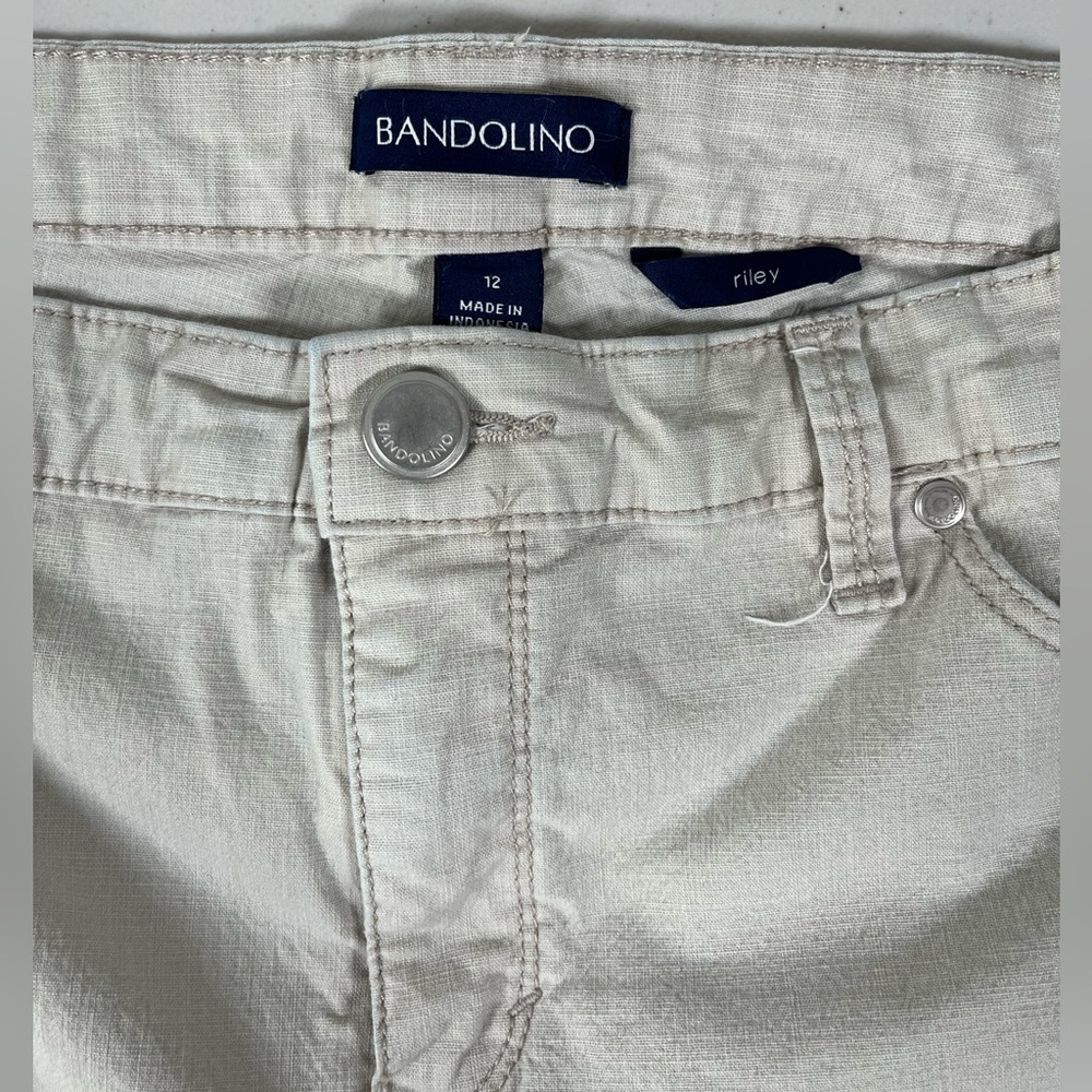3 pair women’s shorts. All size 12 ,  Bandolino, Banana Republic, Seven 7 - Picture 4 of 14